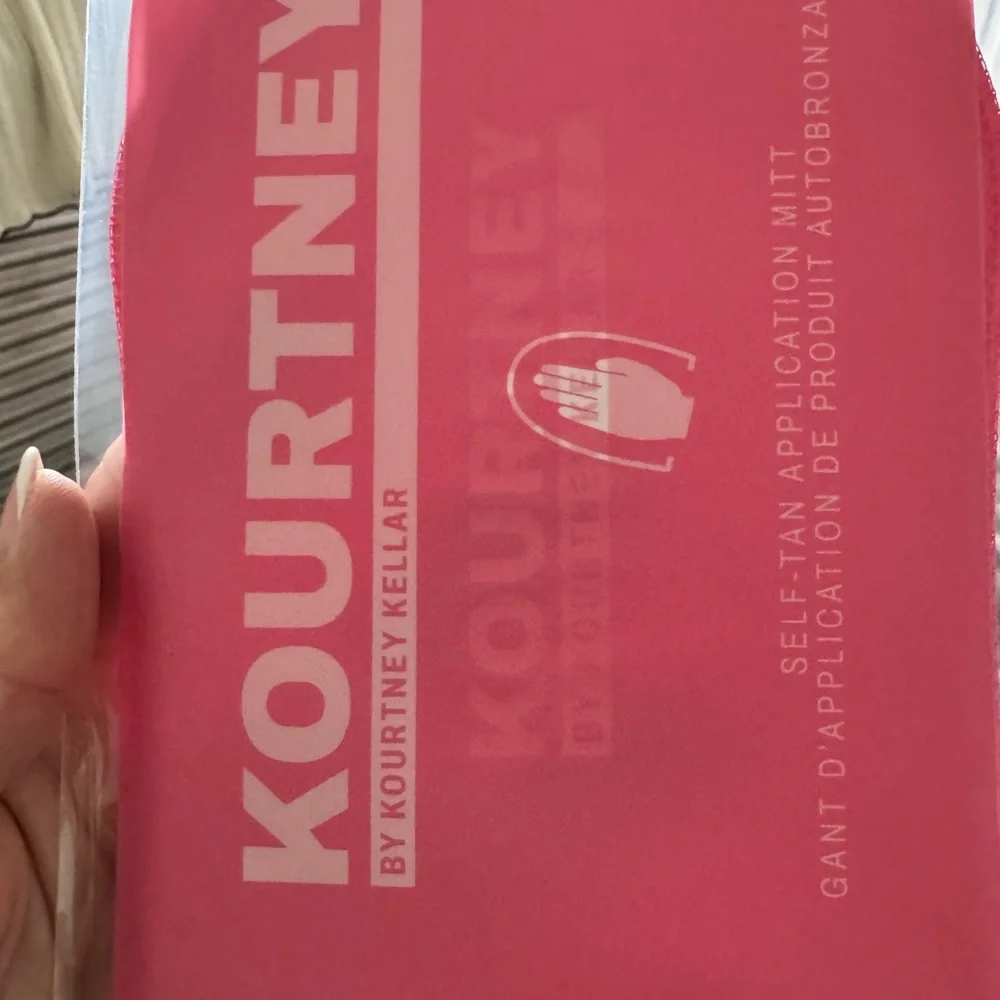 Kourtney Kellar Self-Tan Application Mitts NIB Set of 2